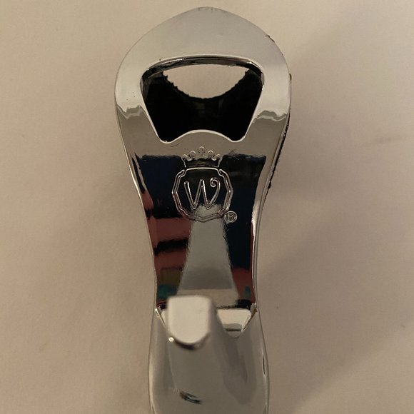 Small High heel bottle opener - Picture 5 of 6